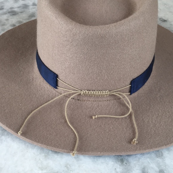 Fringe and Frange Moon Phase Felt Fedora - Picture 4 of 7